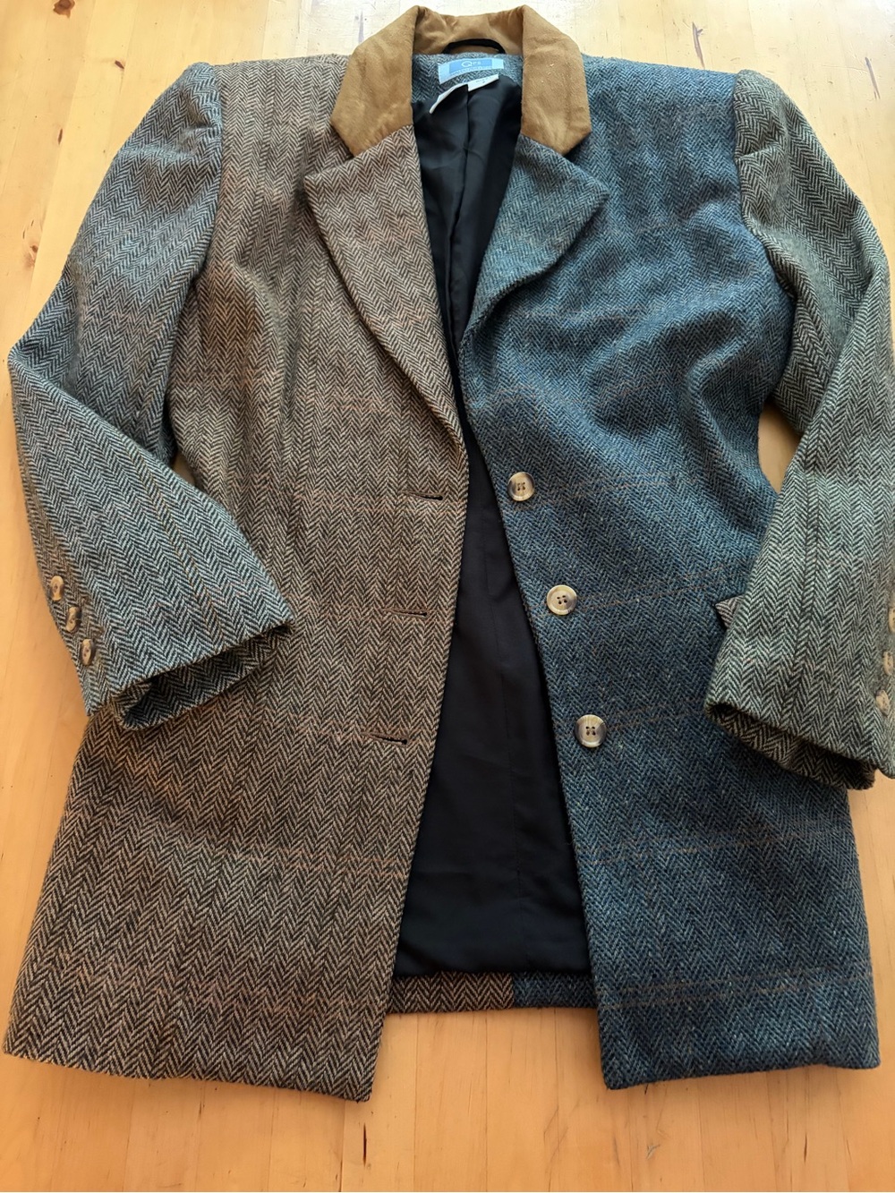 Women’s Two-Tone Herringbone Wool Coat with Contrast Collar